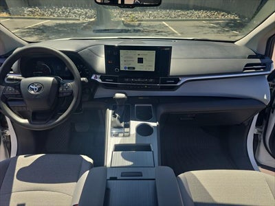 2026 Toyota Sienna LE