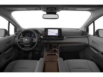 2022 Toyota Sienna LE