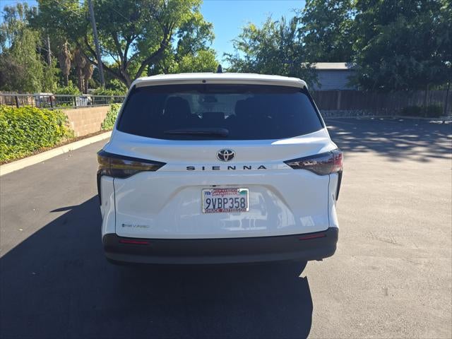 2026 Toyota Sienna LE