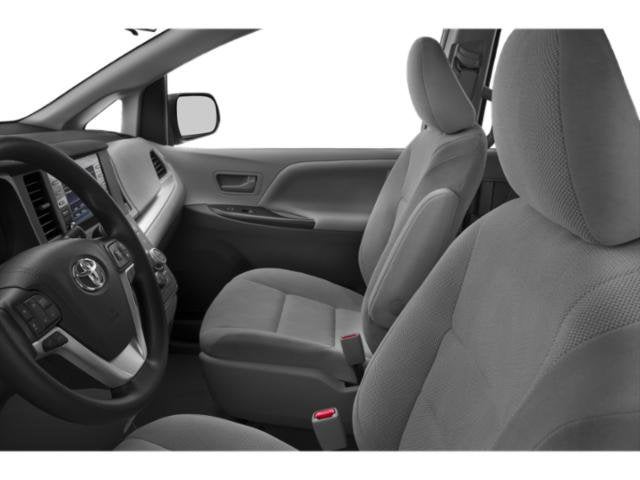 2018 Toyota Sienna LE