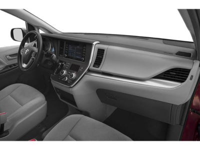 2018 Toyota Sienna LE