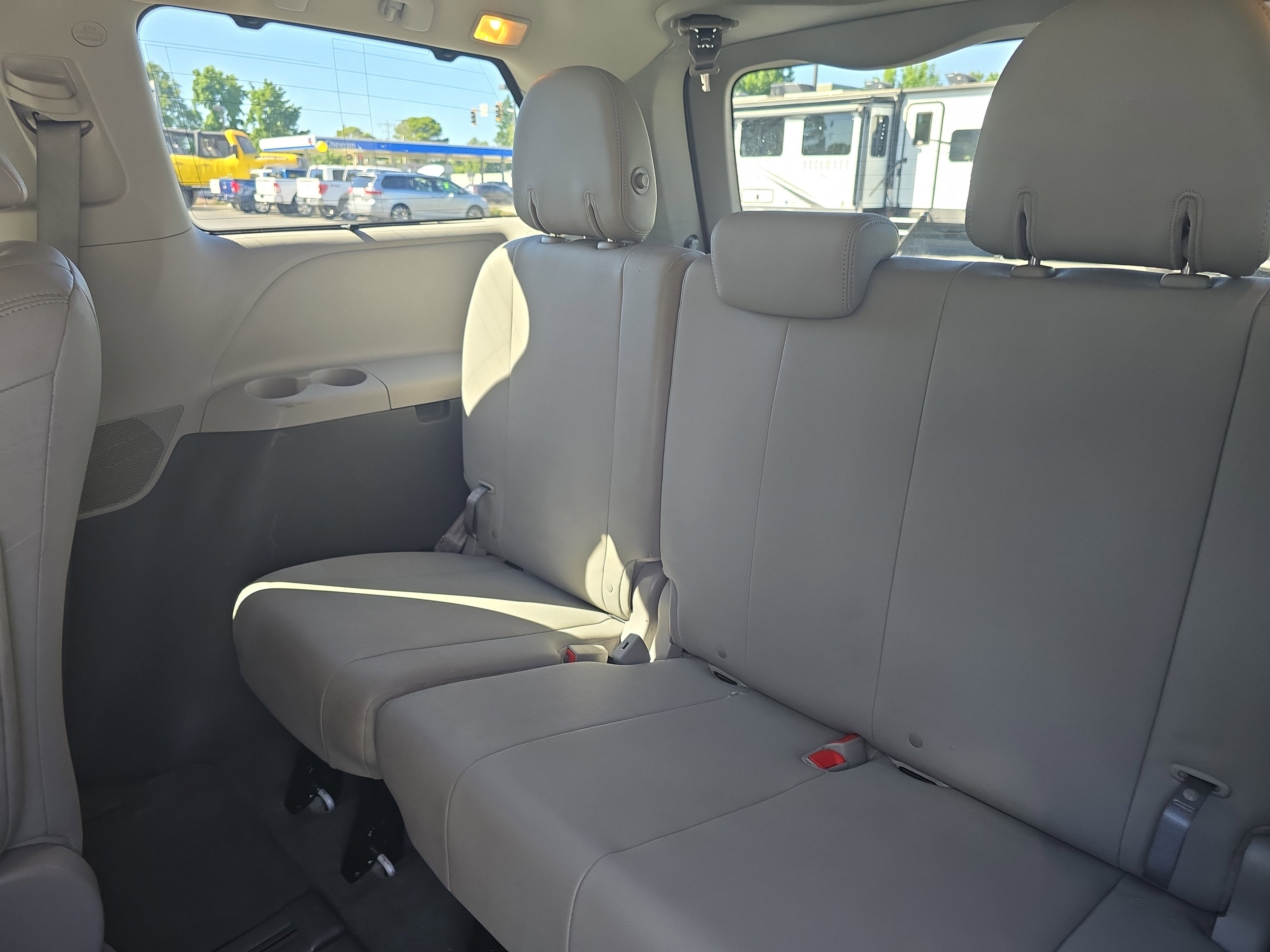 2016 Toyota Sienna XLE