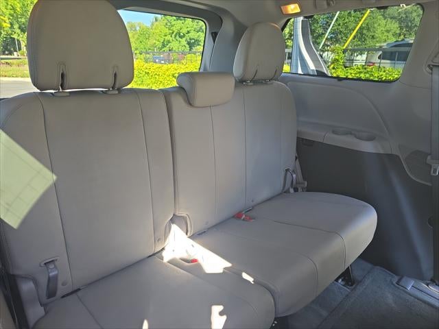 2016 Toyota Sienna XLE