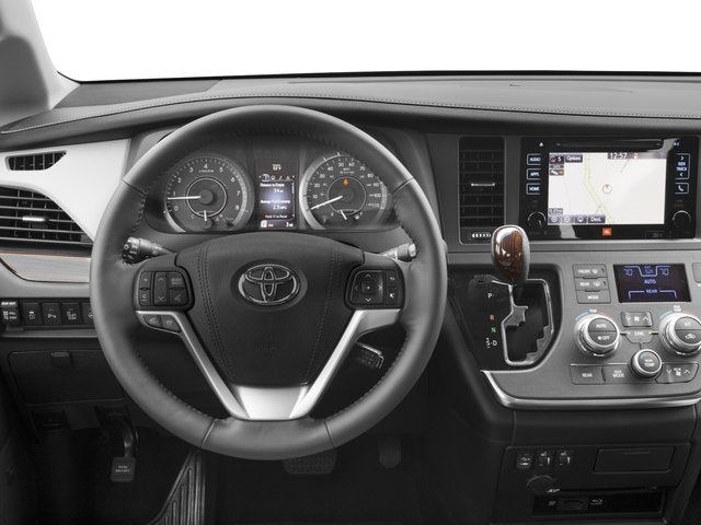 2017 Toyota Sienna XLE