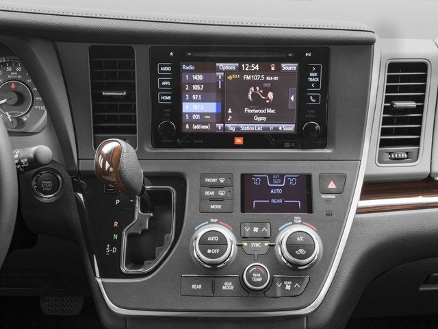 2017 Toyota Sienna XLE