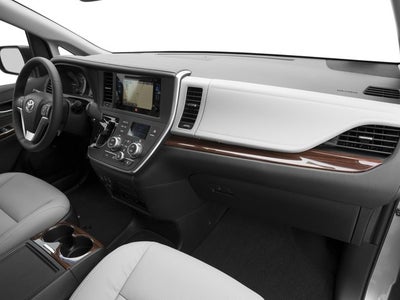 2017 Toyota Sienna XLE