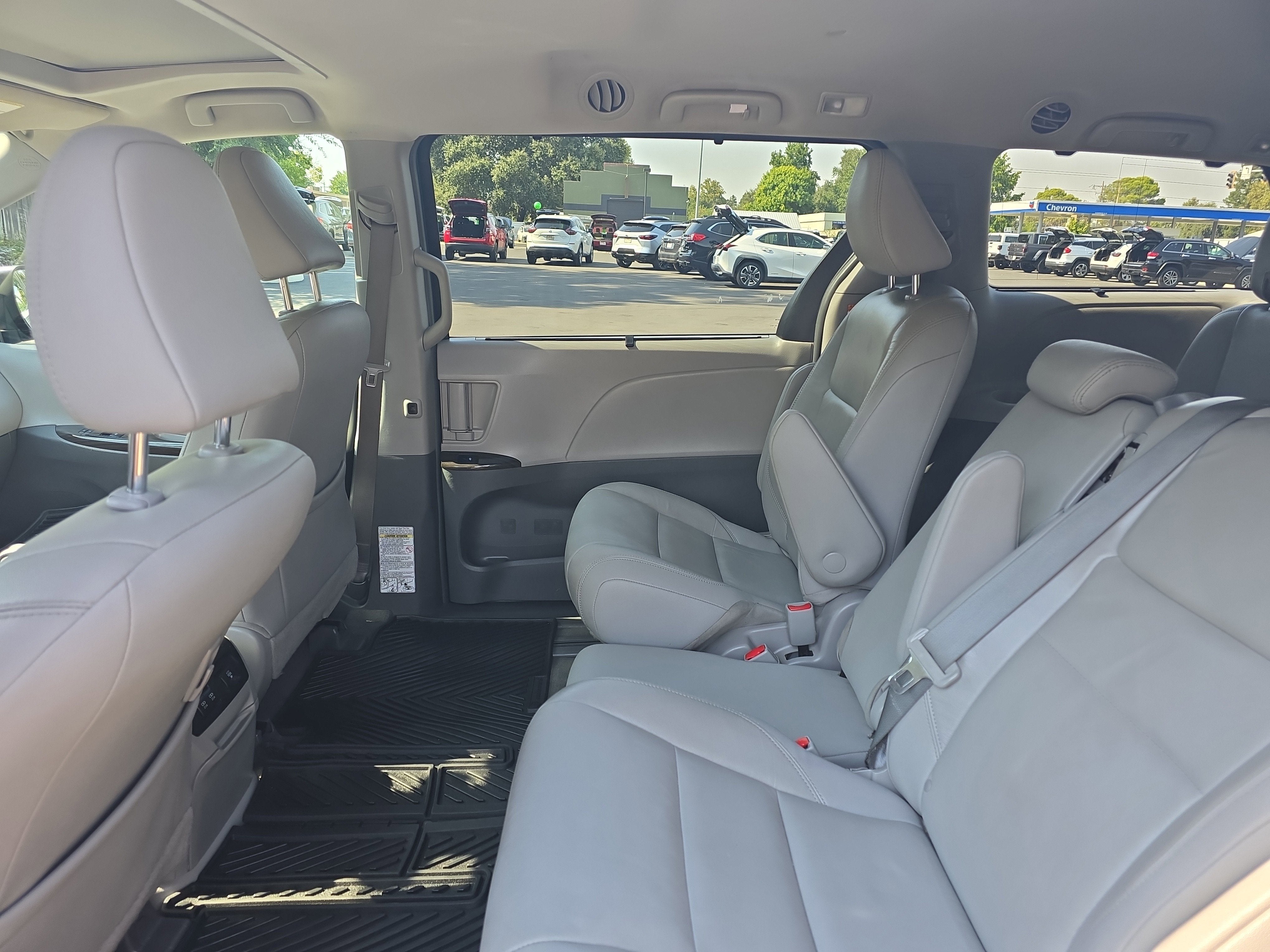2019 Toyota Sienna XLE