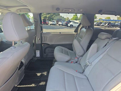 2019 Toyota Sienna XLE