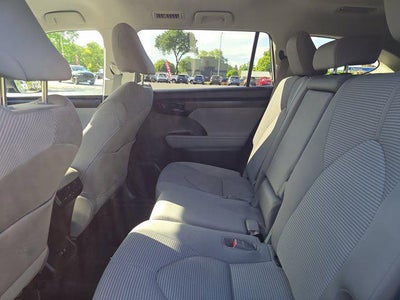 2021 Toyota Highlander LE