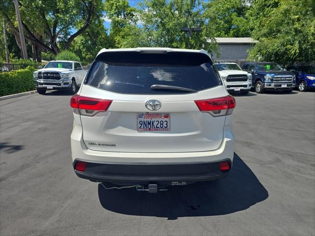 2017 Toyota Highlander LE