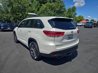 2017 Toyota Highlander LE