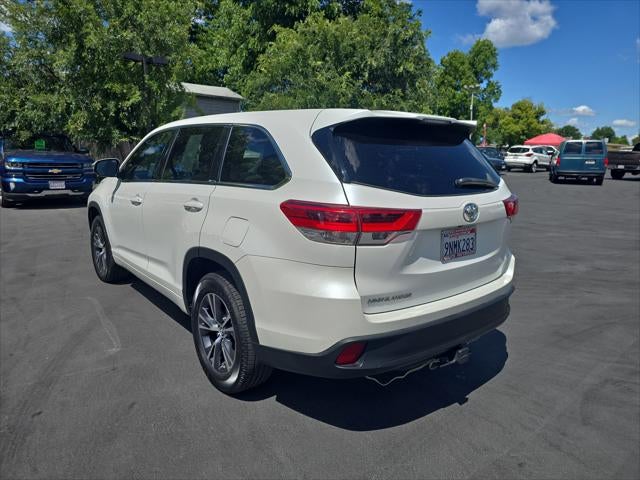 2017 Toyota Highlander LE