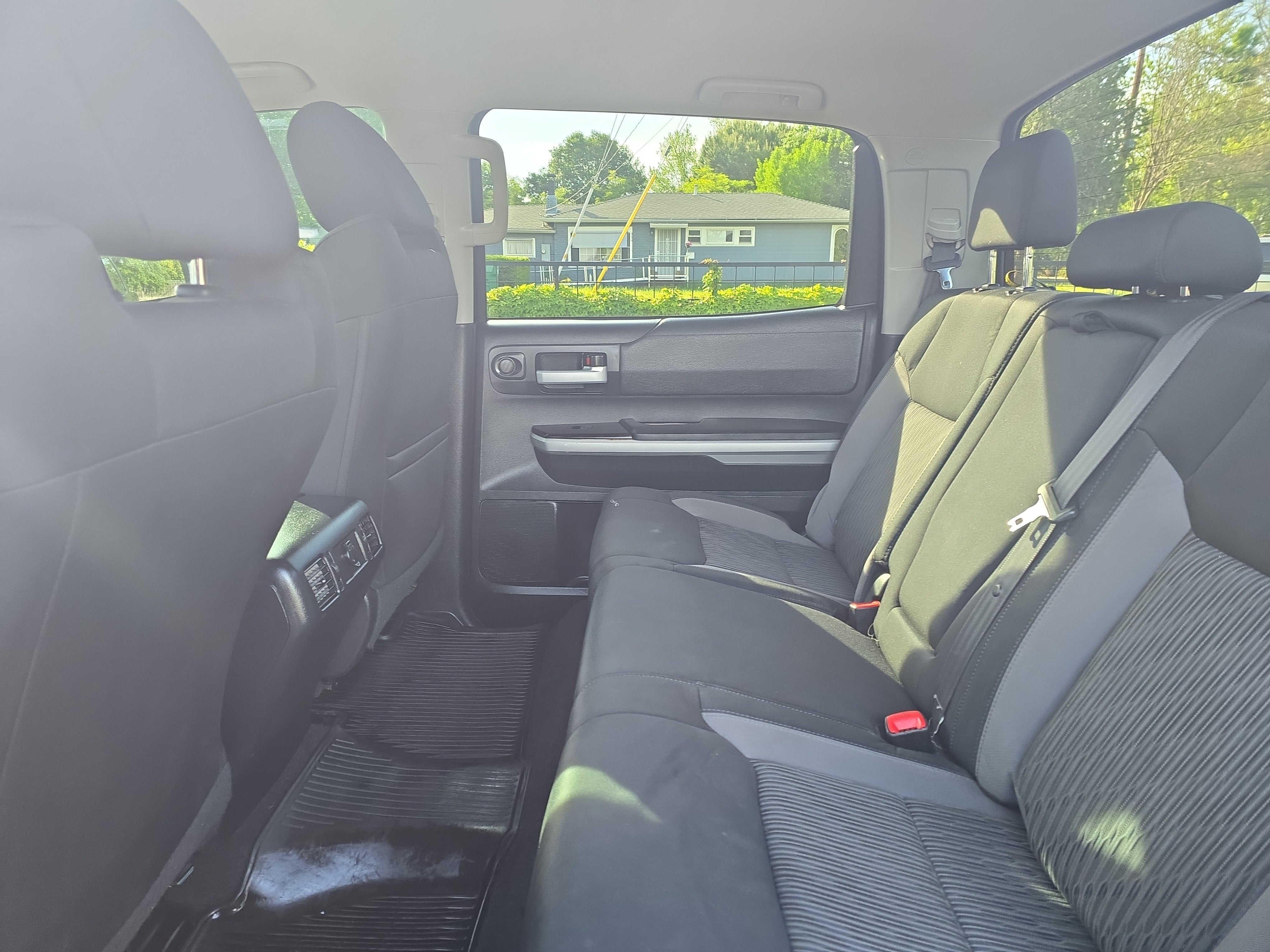 2017 Toyota Tundra SR5