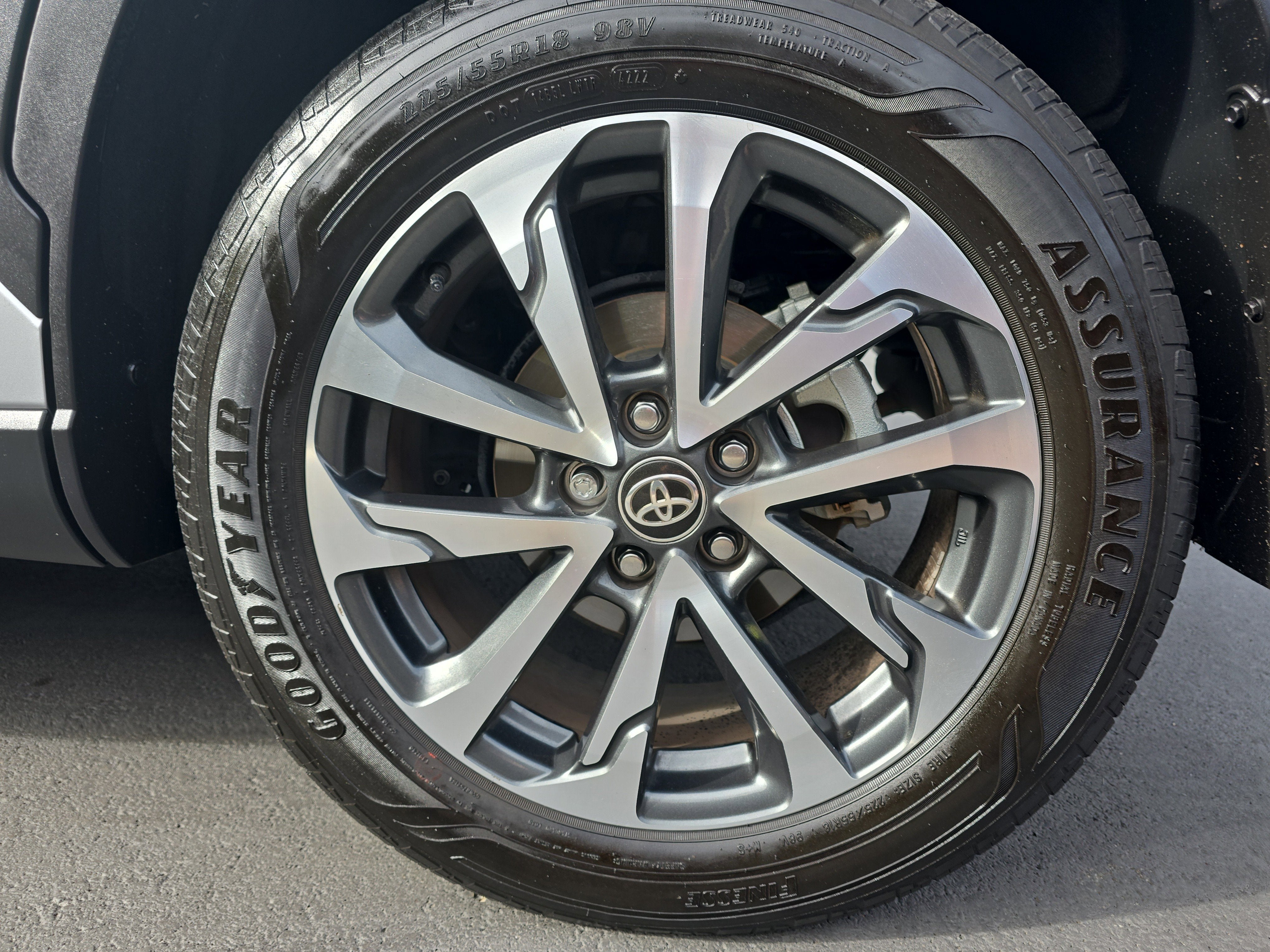 2023 Toyota Corolla Cross XLE