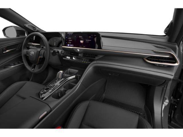 2026 Toyota Crown Signia Limited - Photo 28
