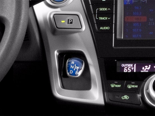 2014 Toyota Prius v Five