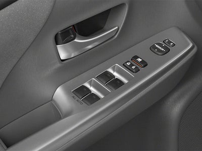 2014 Toyota Prius v Five