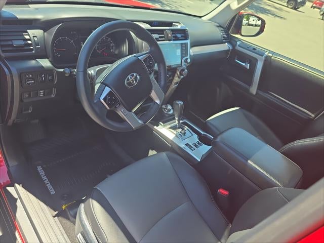 2021 Toyota 4Runner SR5 Premium - Photo 18