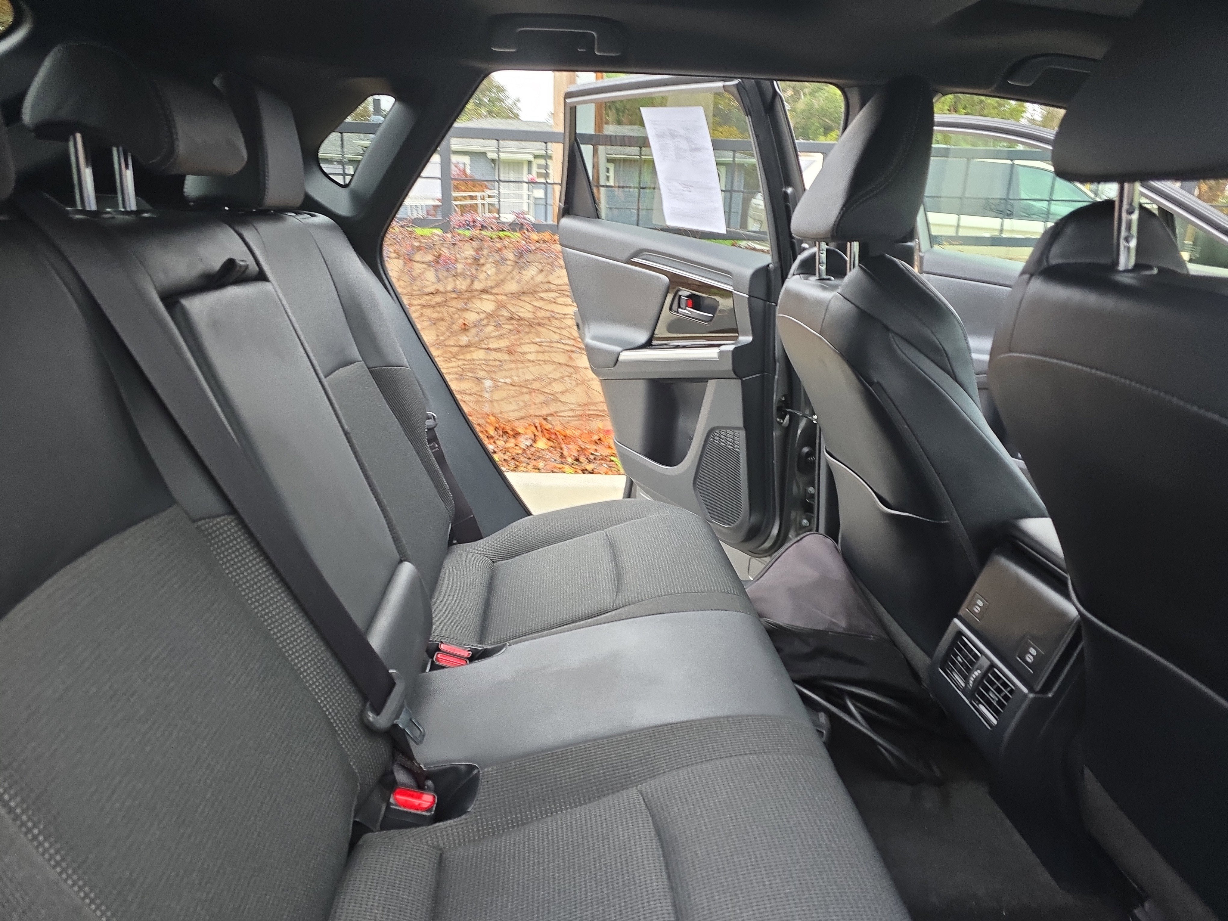 2025 Toyota bZ4X XLE