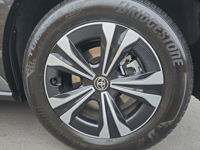 2025 Toyota bZ4X XLE