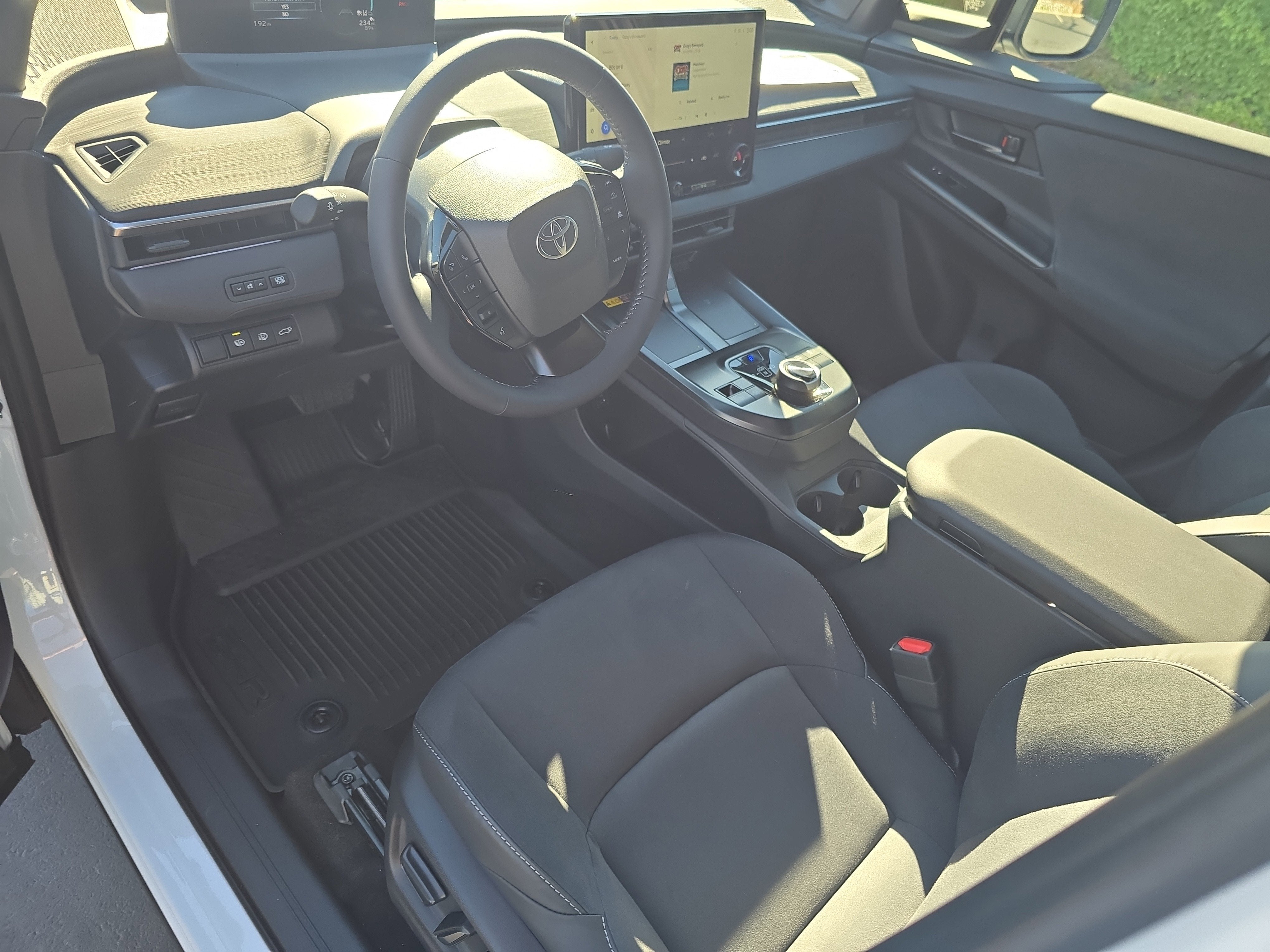 2026 Toyota C-HR XSE