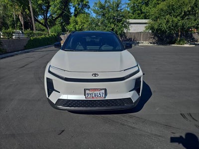 2026 Toyota C-HR XSE