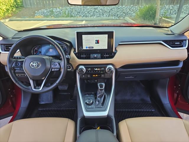 2025 Toyota RAV4 Hybrid XLE Premium