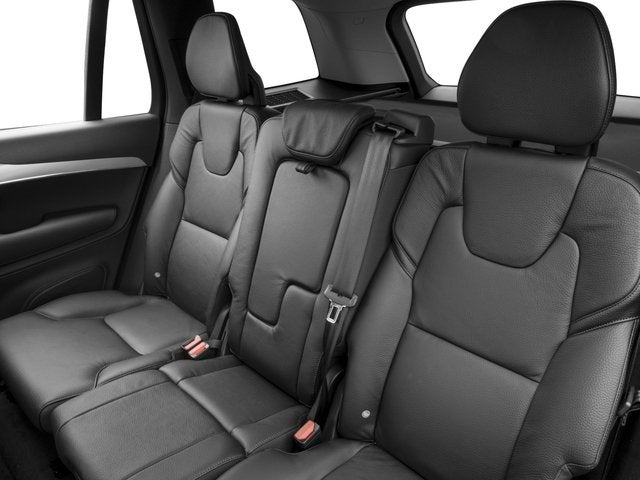 2018 Volvo XC90 Momentum