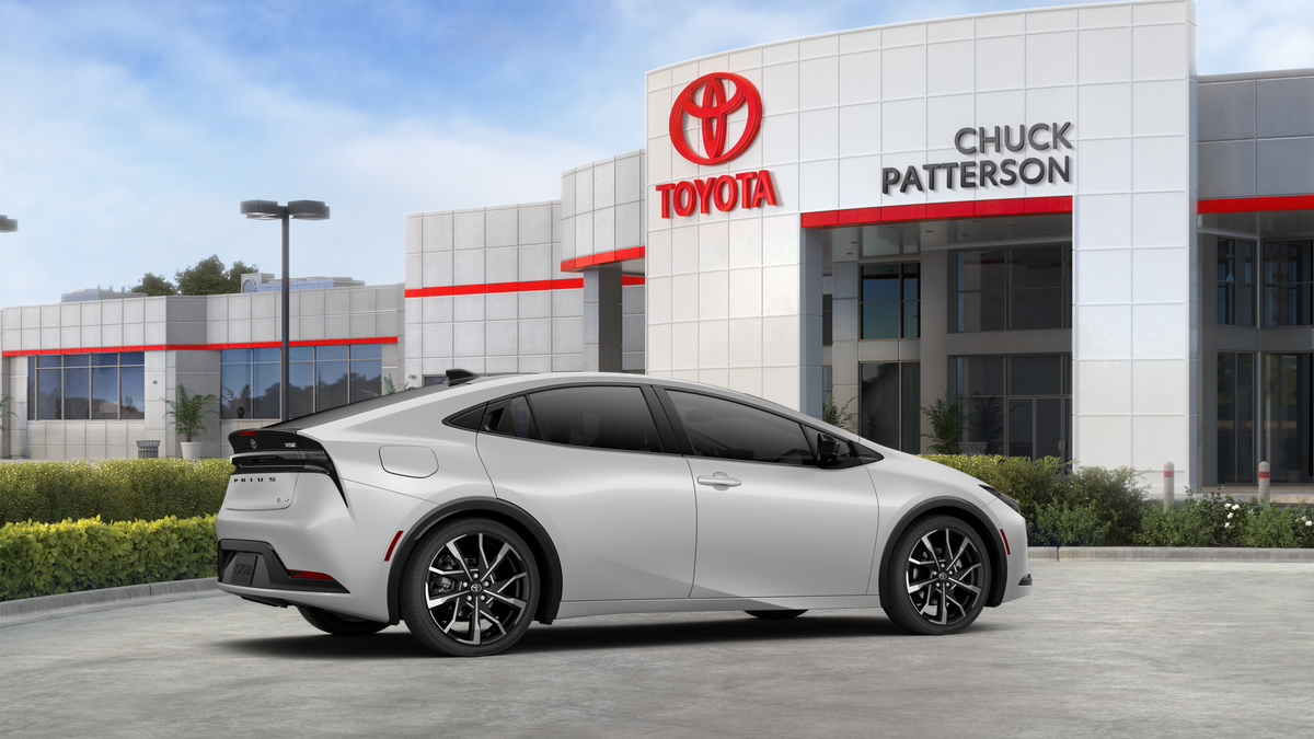 2027 Toyota Prius Plug-in Hybrid XSE Premium