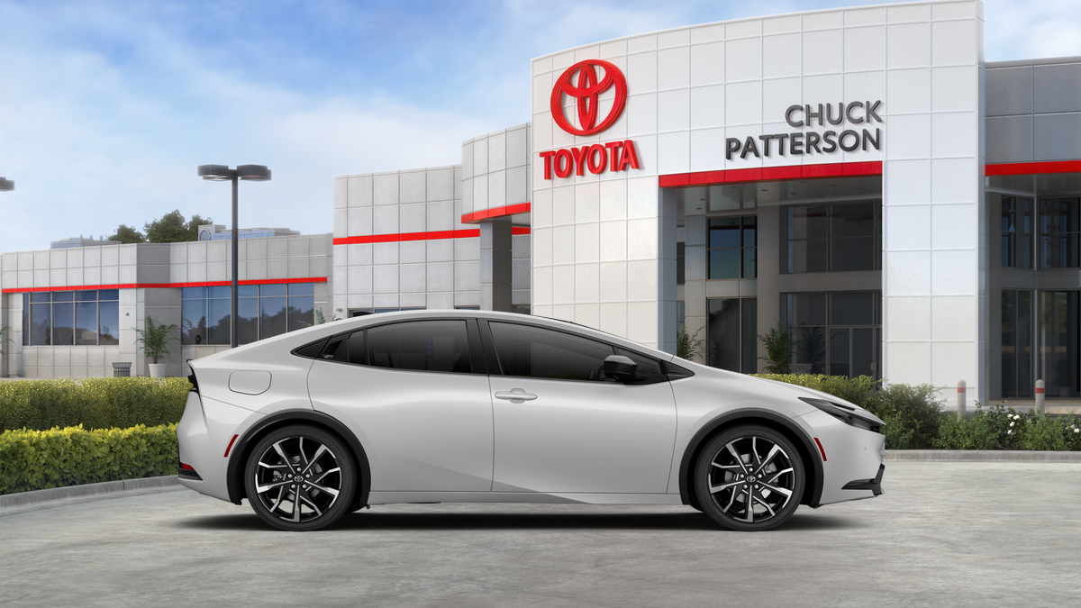 2027 Toyota Prius Plug-in Hybrid XSE Premium