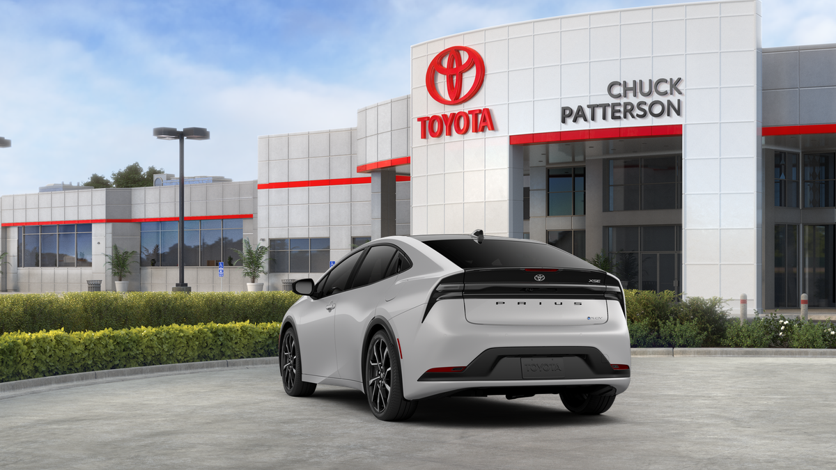 2027 Toyota Prius Plug-in Hybrid XSE Premium
