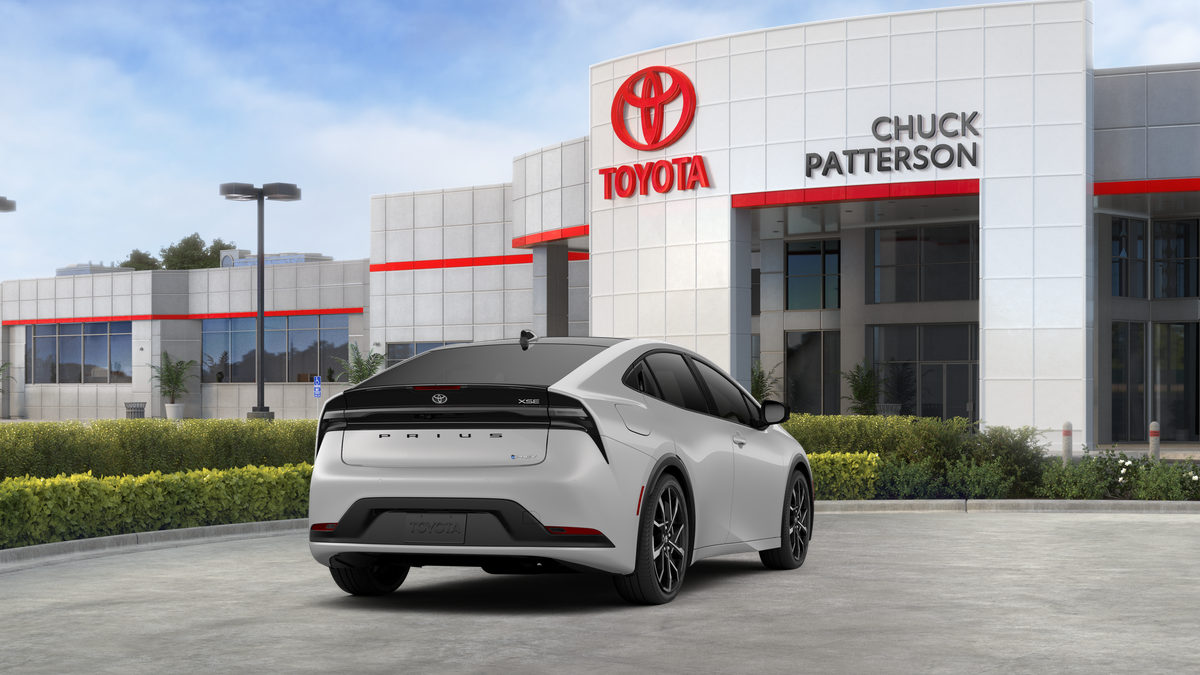 2027 Toyota Prius Plug-in Hybrid XSE Premium