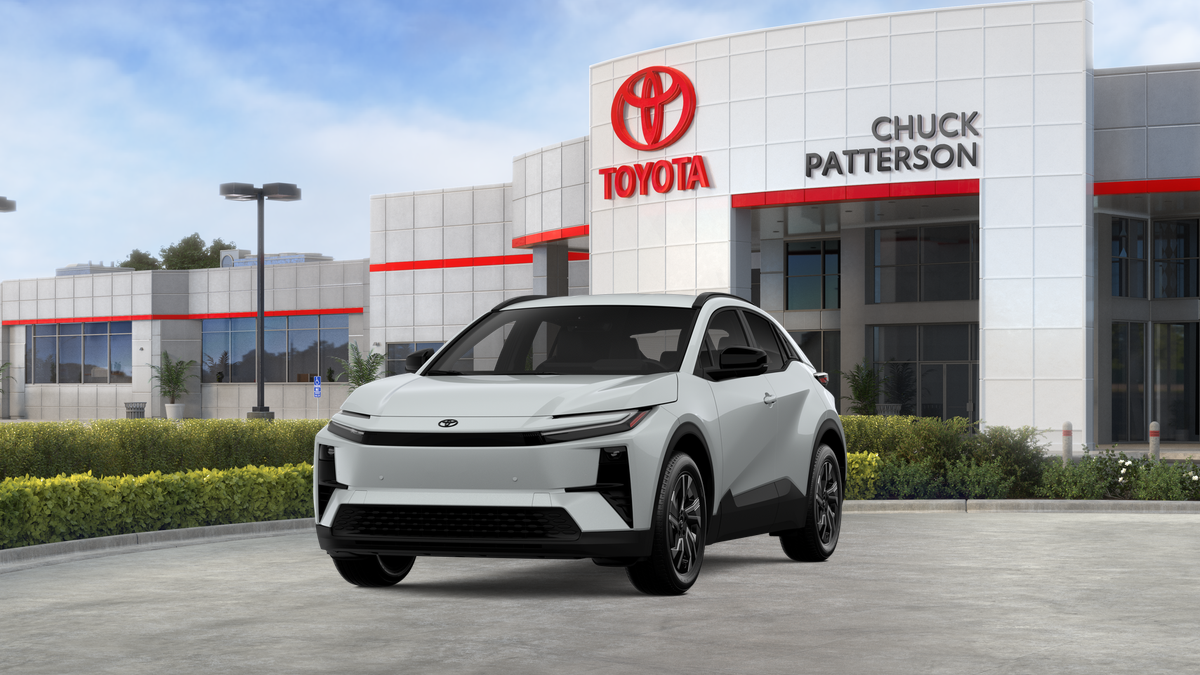 2027 Toyota C-HR SE