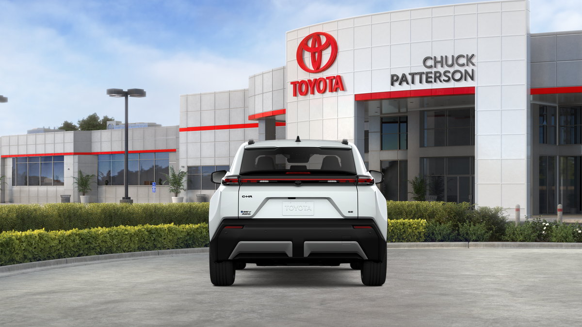 2027 Toyota C-HR SE