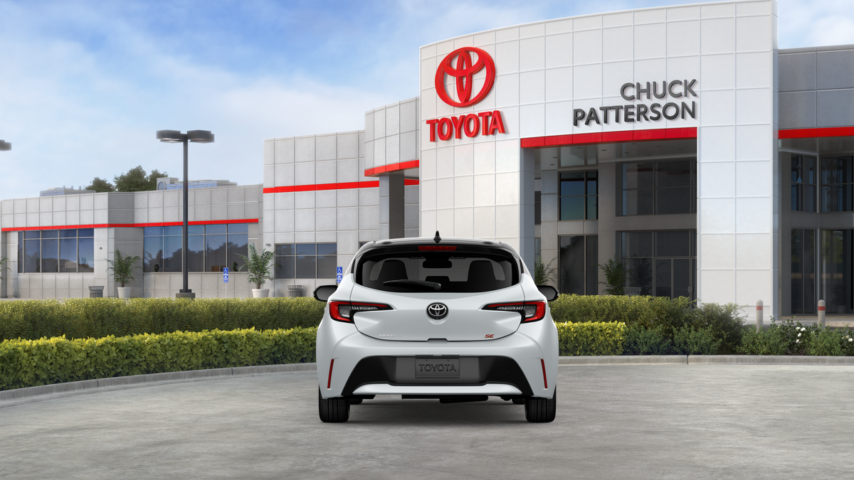 2027 Toyota Corolla Hatchback SE